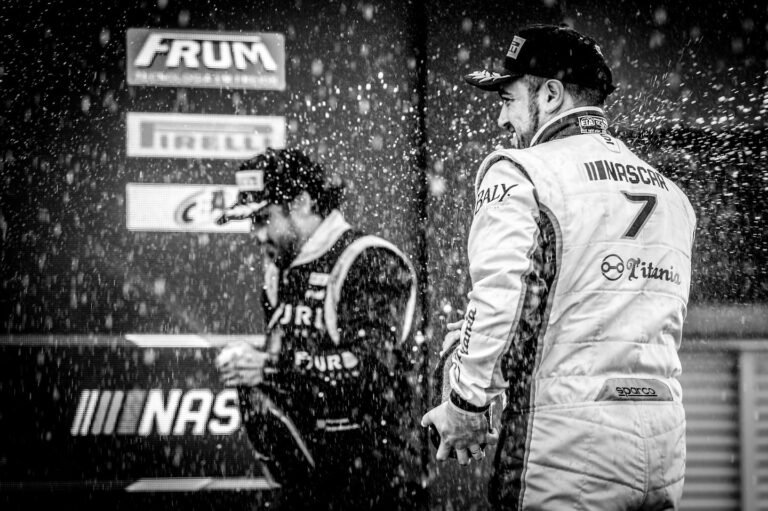 Instagram post from dr.molinari.cirurgia. This post is in position 6.