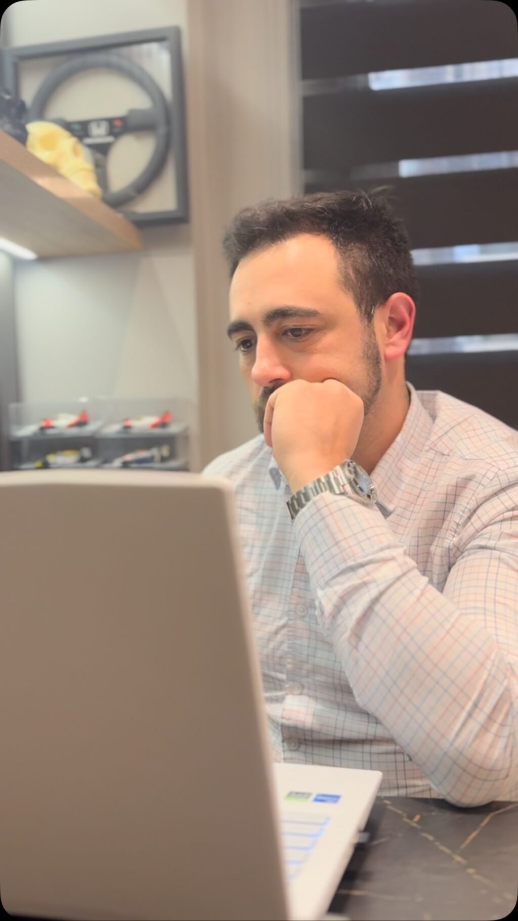 Instagram post from dr.molinari.cirurgia. This post is in position 12.